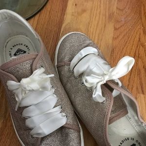 Roxy Champagne Glitter shoes